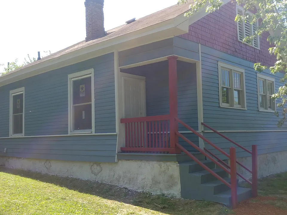 3112 8th Ave