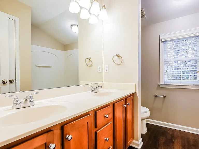125 Pearson Pl — Photo 16
