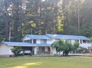 X, Happy Camp, CA 96039