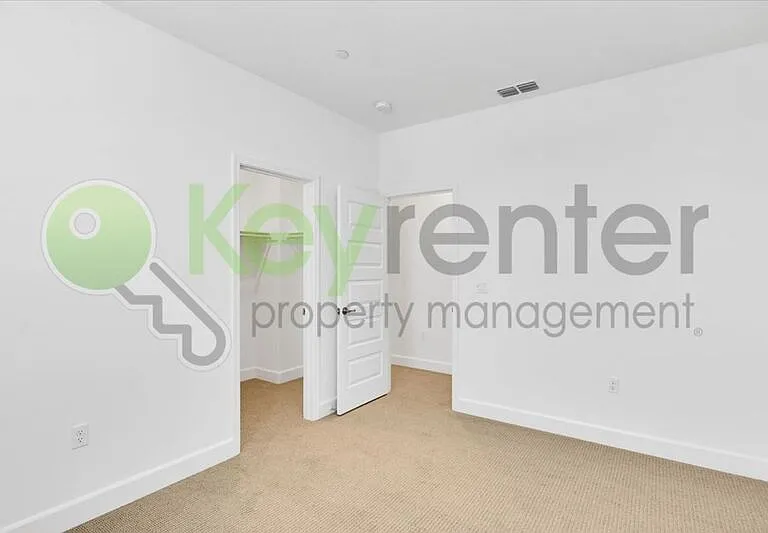 224 Twilight Peak Ct — Photo 34