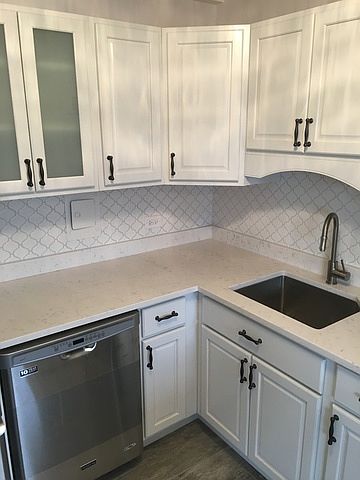 1st image of 6161 N Hoyne Ave APT 512