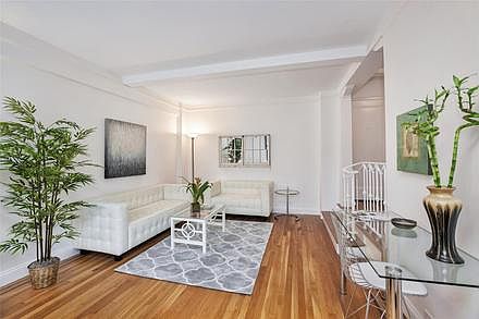 3rd image of 160 7th Ave #511