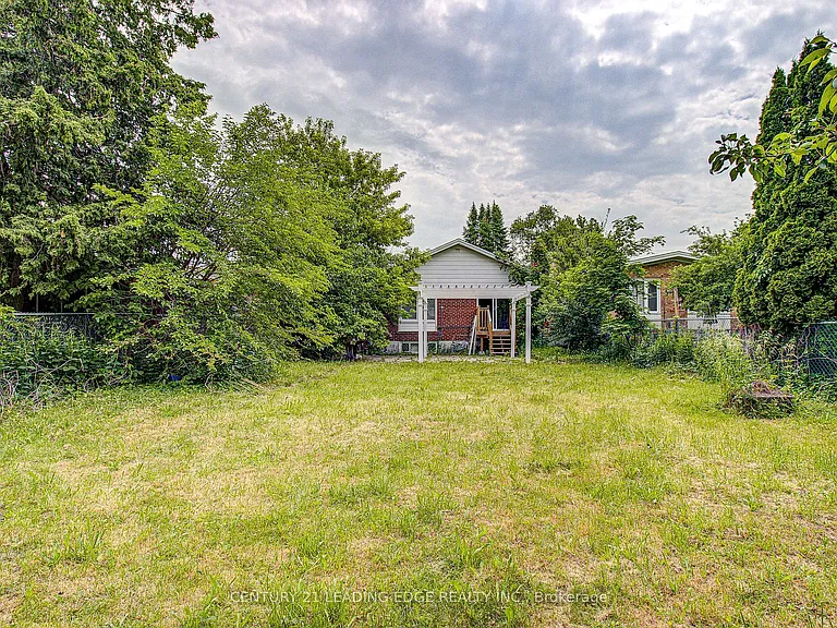 124 Haileybury Dr — Photo 31