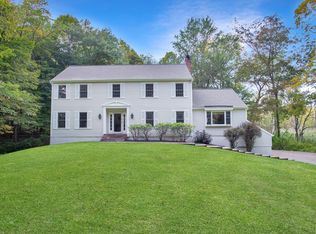 6 Whitlock Ln, Ridgefield, CT 06877