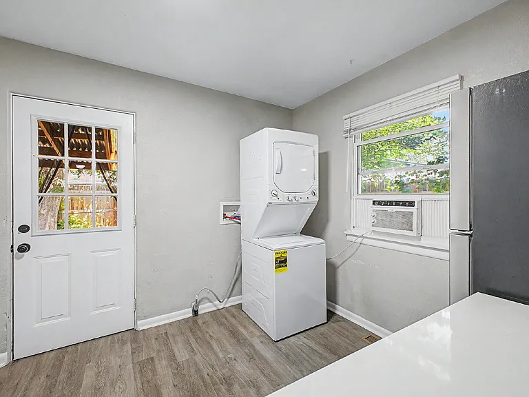 2912 S Delaware St — Photo 8