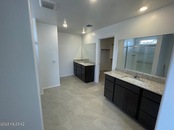 3rd image of 17647 S Ironwood Bend Dr