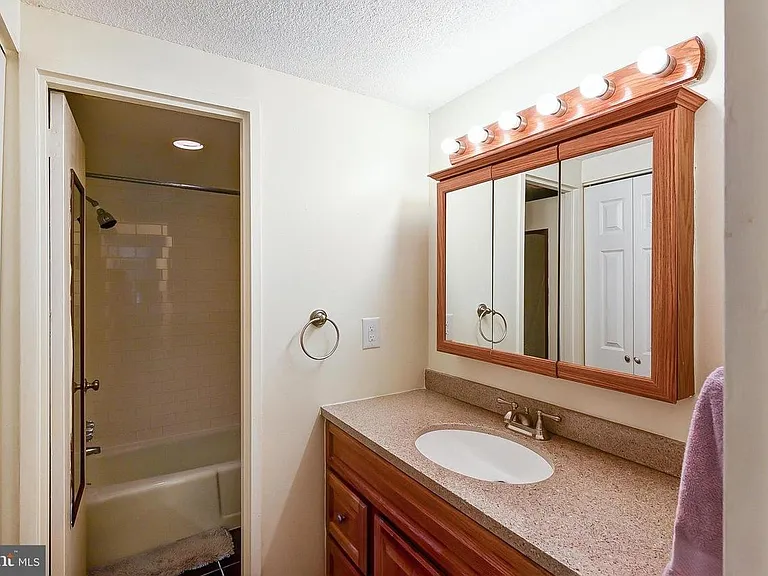 1718 P St NW #T17 — Photo 7