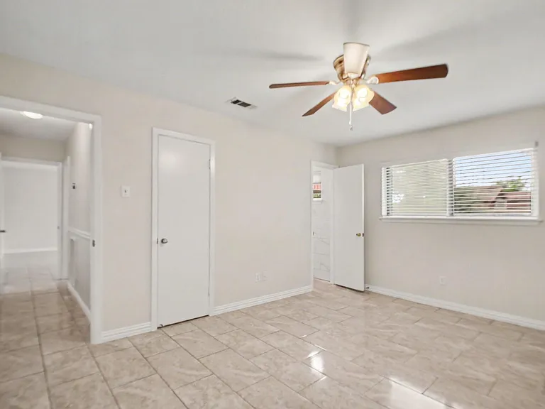 5726 Ettrick Dr — Photo 11