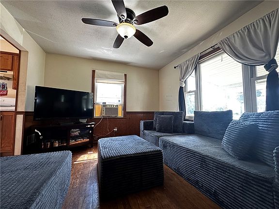 5th image of 633 Crowder Ave