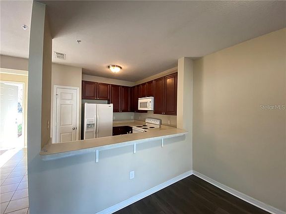 4th image of 10558 Regent Square Dr #1106