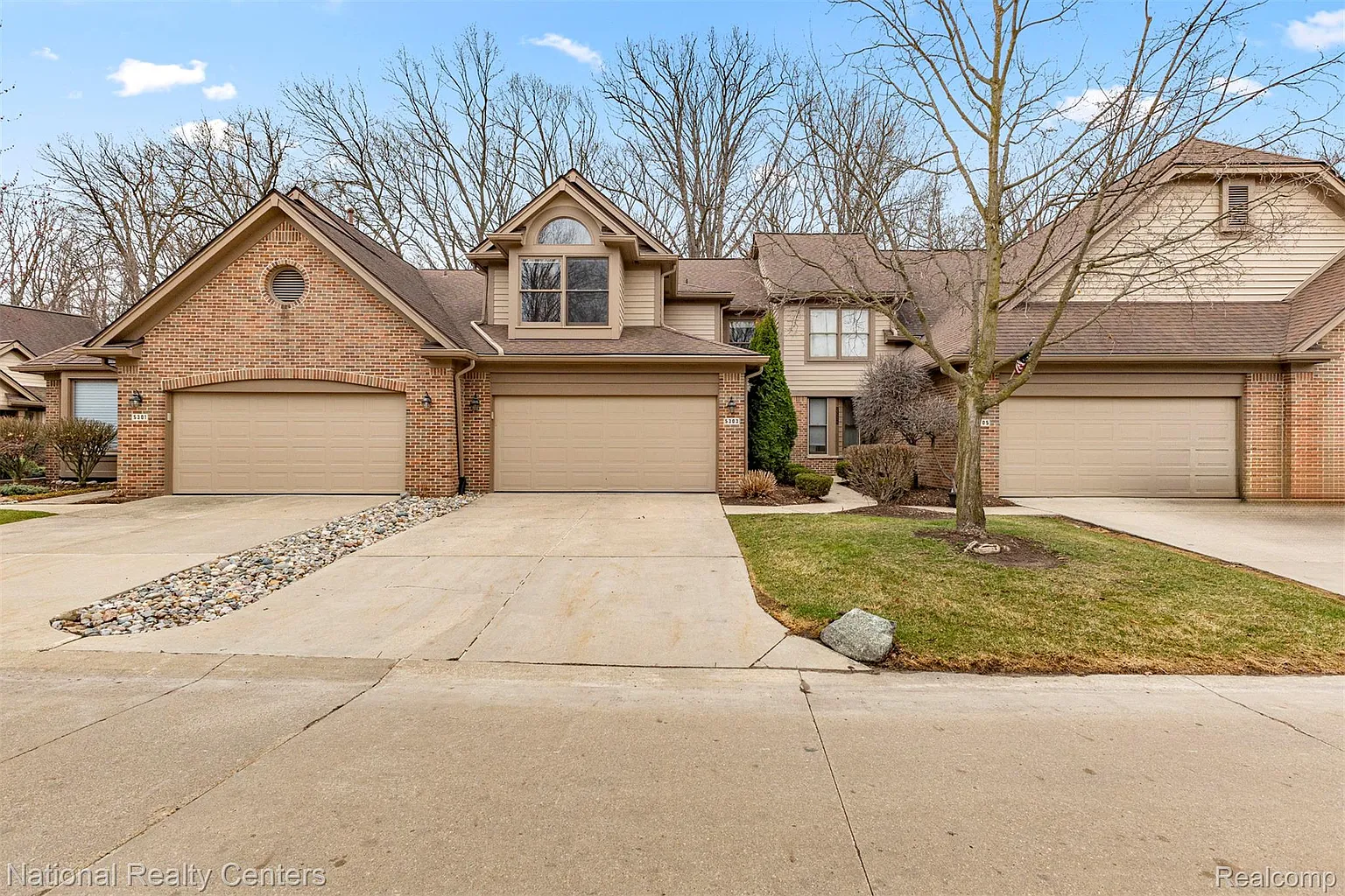 5303 Royal Vale Ln photo 1