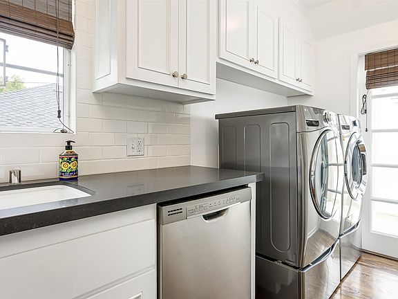 4th image of 350 S Roxbury Dr #350