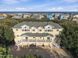 565 Trolling Ln, Corolla, NC 27927