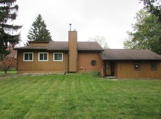 1434 E Cook Rd, Grand Blanc, MI 48439