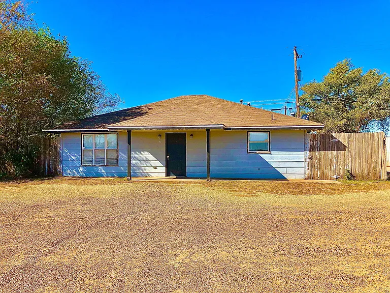 413 Dowden Rd #D — Photo 1