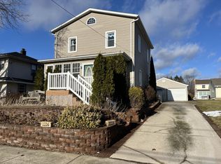 1116 Windiate St, Manitowoc, WI 54220