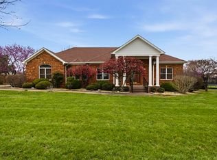 166 Farmer Ln, Bowling Green, KY 42104
