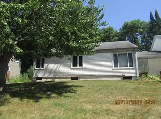 7502 Landau Dr, Bloomington, MN 55438