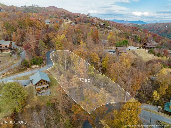 815 Red Fox Trl, Gatlinburg, TN 37738