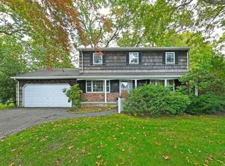 148 McNeil St, Sayville, NY 11782