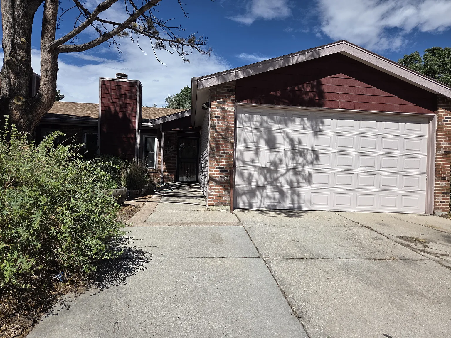 3 bed, 1088 sqft, $2,000 — Photo 1