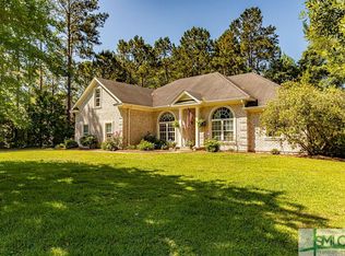146 McGregor Cir, Richmond Hill, GA 31324