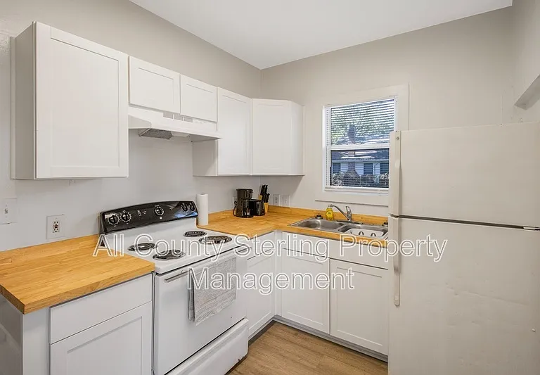 702 NW 2nd Ave — Photo 16