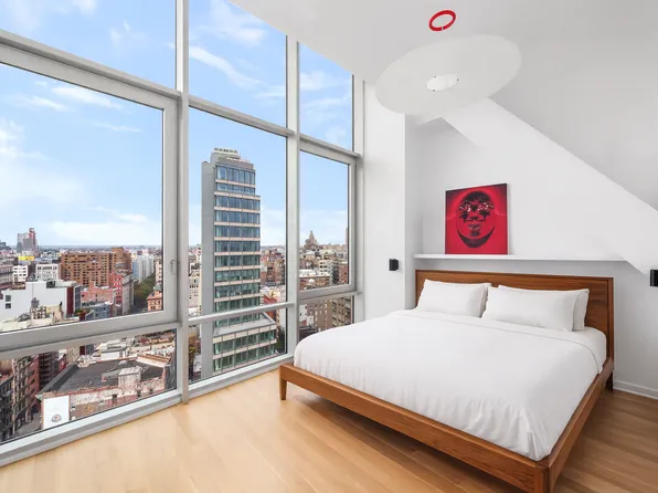 52 East 4th Street image 13 of 20