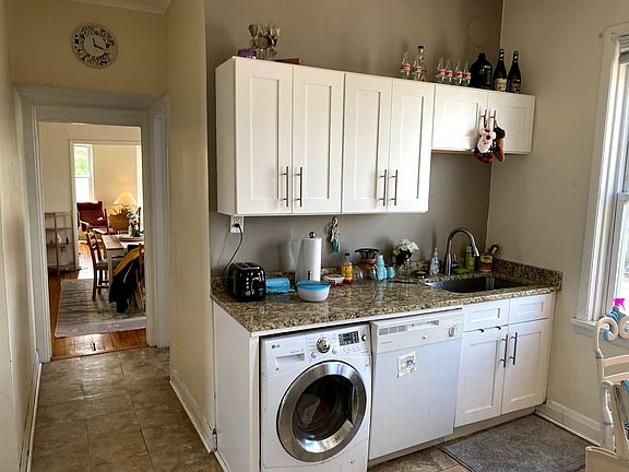 2nd image of 3401 N Damen Ave #3FR