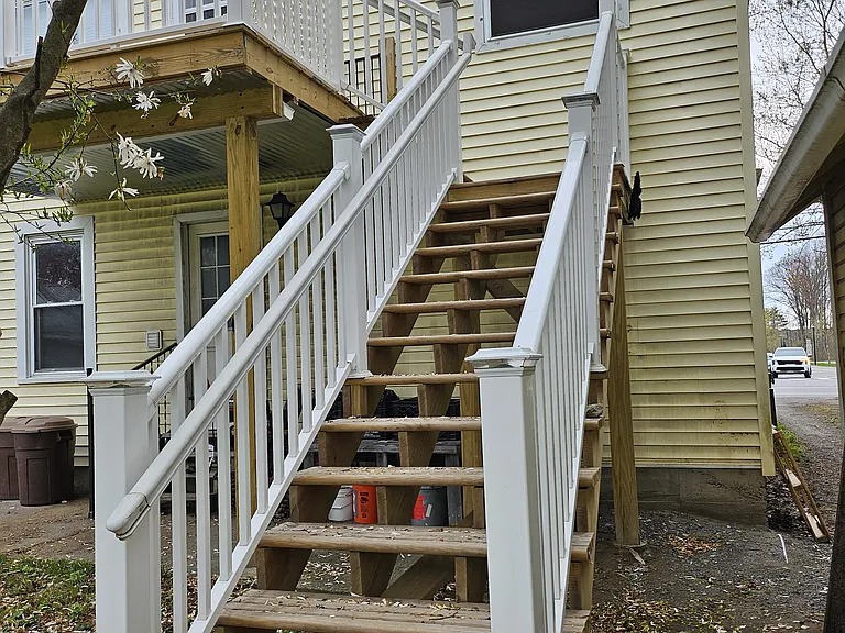 Entrance stairs to apartment