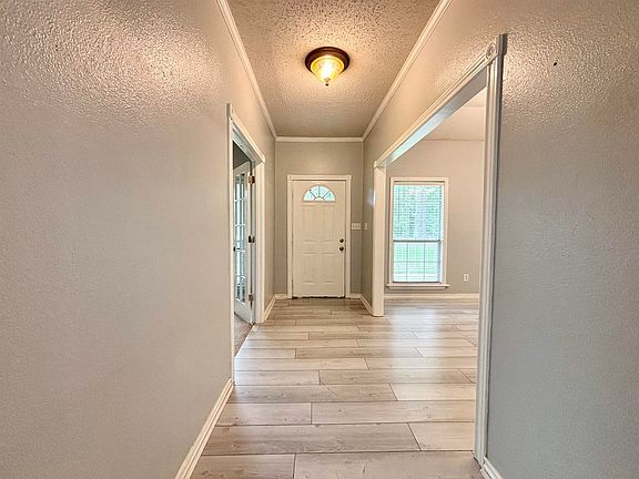 3rd image of 251 Oden Dr