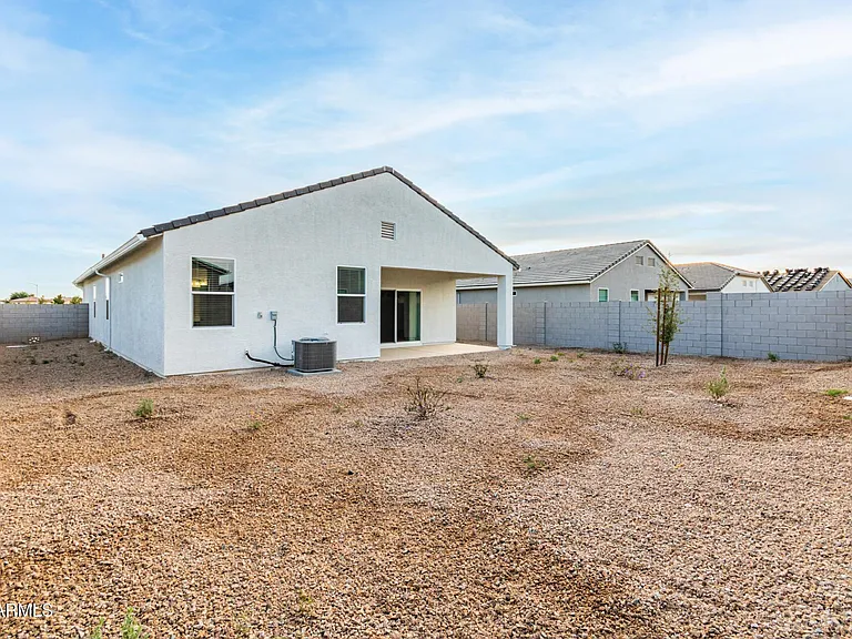 1810 W Pinkley Ave — Photo 36