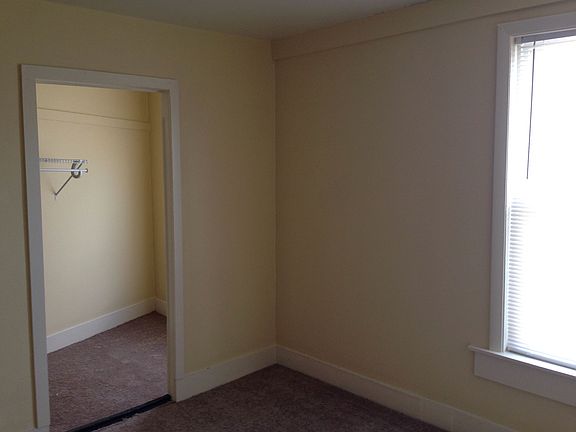5th image of 274 W Hancock St APT 3