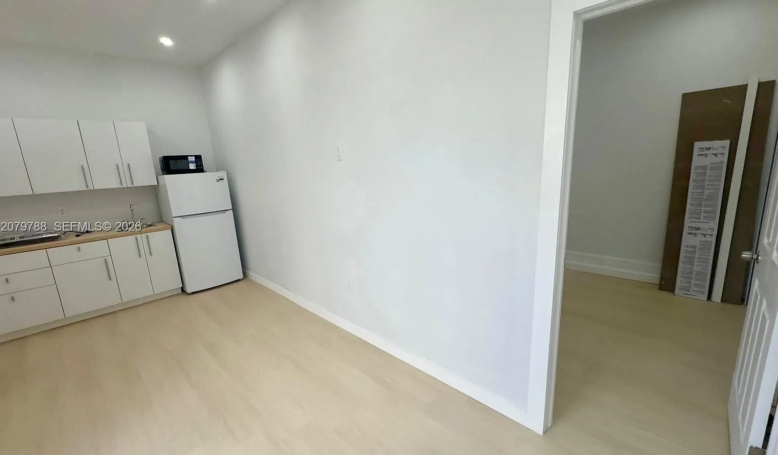 1 bed, 1.0 bath, 400 sqft, $1,500 — Photo 4