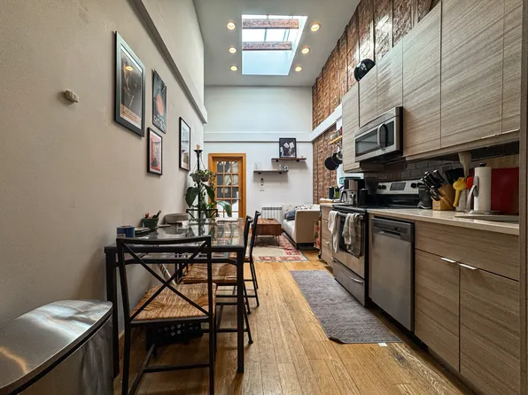 184 Java Street image 1 of 28