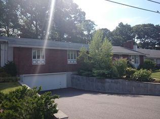 45 Marthas Ln, Brookline, MA 02467