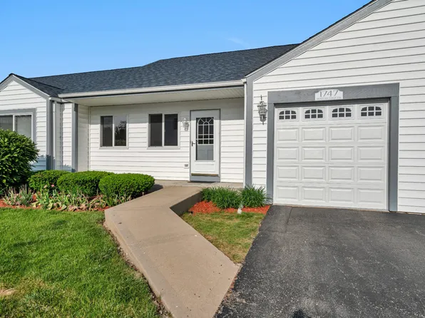 1747 Waters Edge Dr, Minooka, IL 60447