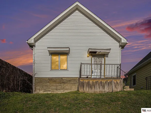 2513 S 12th St, Omaha, NE 68108