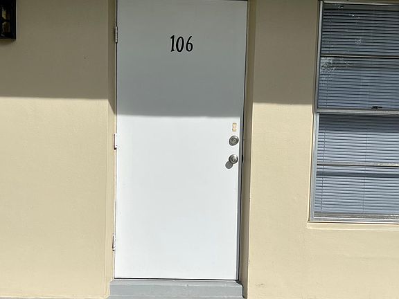 3rd image of 77 Royal Oak Dr APT 106