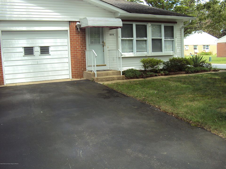 1st image of 135 Constitution Blvd Unit B