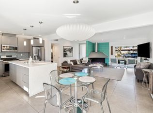2061 E Paseo Gracia, Palm Springs, CA 92262