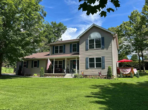 250 Deerfield Cir, Kingwood, WV 26537