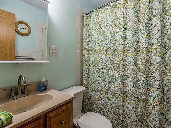 3rd image of 5425 NW 63rd Pl