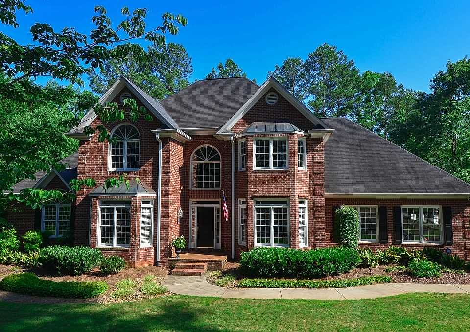 1st image of 105 Carolina Club Dr