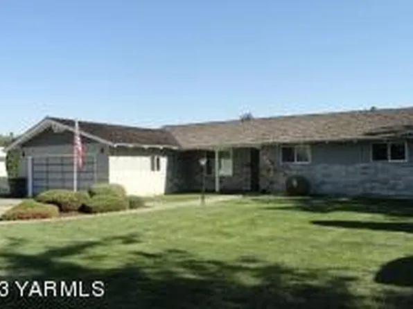221 Westover Dr, Yakima, WA 98908