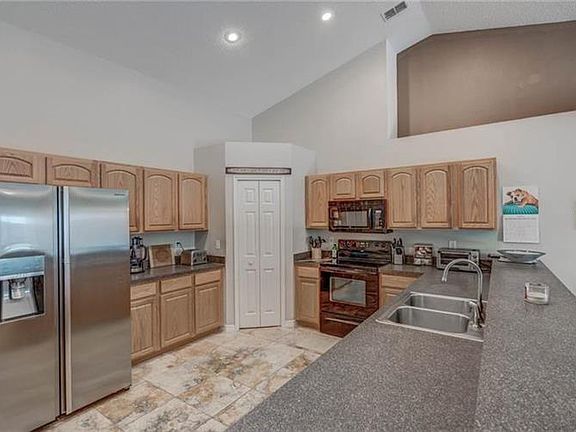 5th image of 1314 Windy Bluff Dr