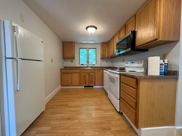 73 June St #2, Worcester, MA 01602