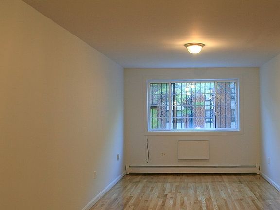 3rd image of 430 Gates Ave #2KF