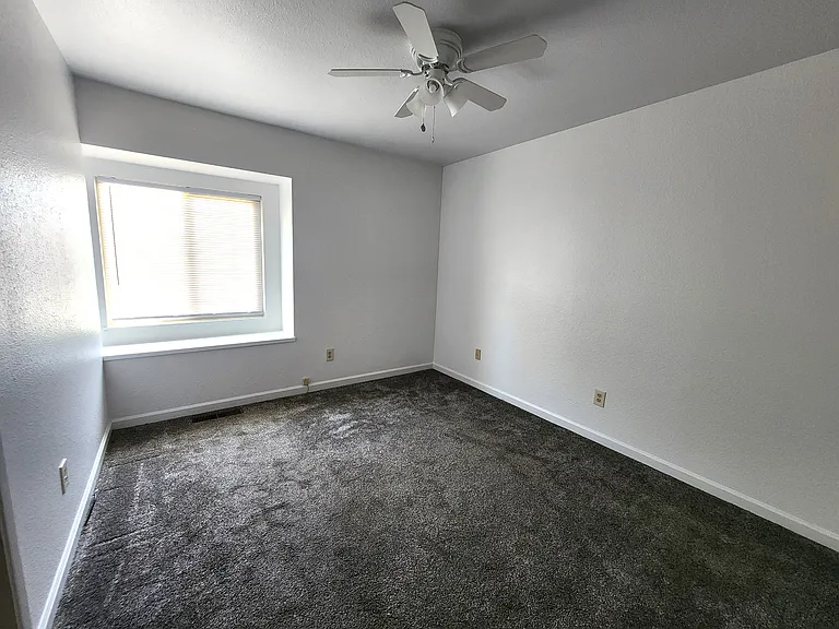 718 W Monterey St — Photo 7