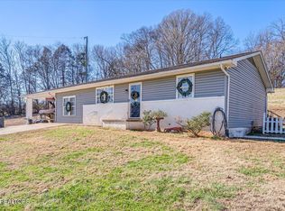 633 Sinking Springs Rd, Clinton, TN 37716